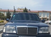 Mercedes E 220