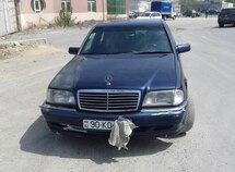 Mercedes C 180