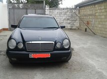 Mercedes E 230