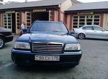 Mercedes C 180