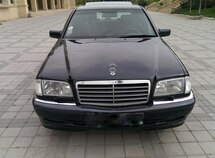 Mercedes C 240