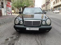 Mercedes E 230