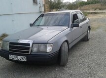 Mercedes E 230