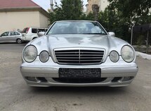 Mercedes E 270