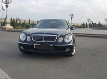 Mercedes E 240
