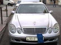 Mercedes E 240