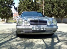 Mercedes E 300