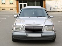 Mercedes E 220