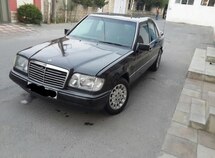 Mercedes E 200