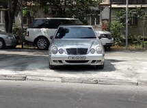 Mercedes E 240