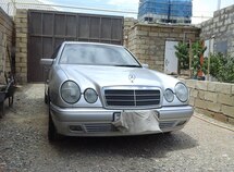 Mercedes E 300