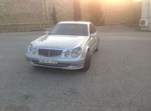 Mercedes E 220