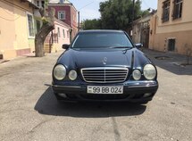 Mercedes E 240