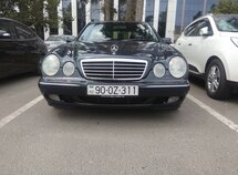 Mercedes E 280