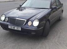 Mercedes E 240