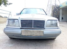 Mercedes E 230