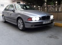 BMW 528