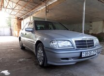 Mercedes C 200