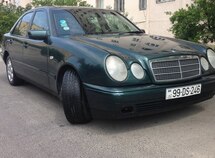 Mercedes E 200