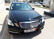 Mercedes E 220