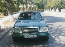 Mercedes E 200