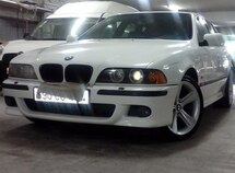 BMW 525