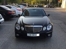 Mercedes E 280