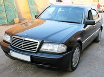 Mercedes C 180