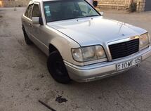 Mercedes E 200