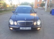 Mercedes E 220