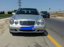 Mercedes E 320