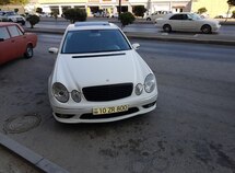 Mercedes E 320