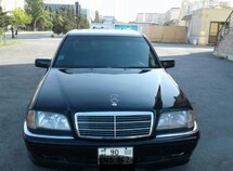 Mercedes C 230