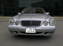 Mercedes E 240