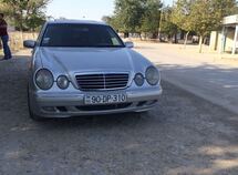 Mercedes E 240