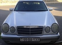 Mercedes E 240