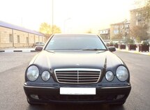 Mercedes E 240