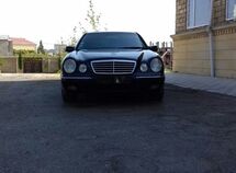 Mercedes E 240