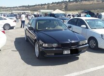 BMW 740