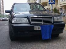Mercedes C 200