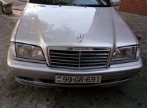 Mercedes C 200