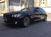 BMW 750