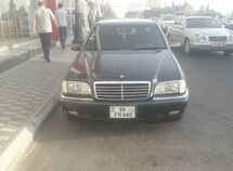 Mercedes C 240