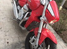 Suzuki Boulevard