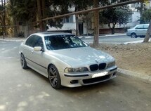 BMW 528