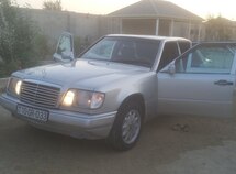 Mercedes E 280