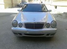 Mercedes E 200