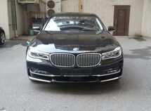 BMW 750