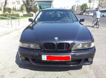 BMW 528