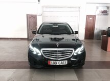 Mercedes E 200
